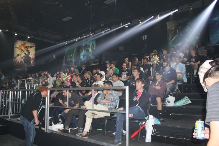 防守范围持 防守范围持