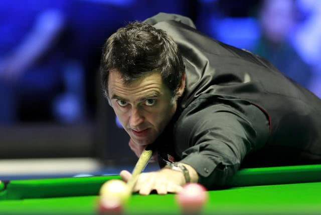 一个守住来 一个守住来